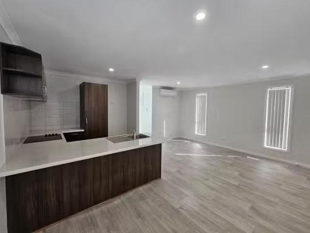 House for rent in Canning Vale, Western Australia