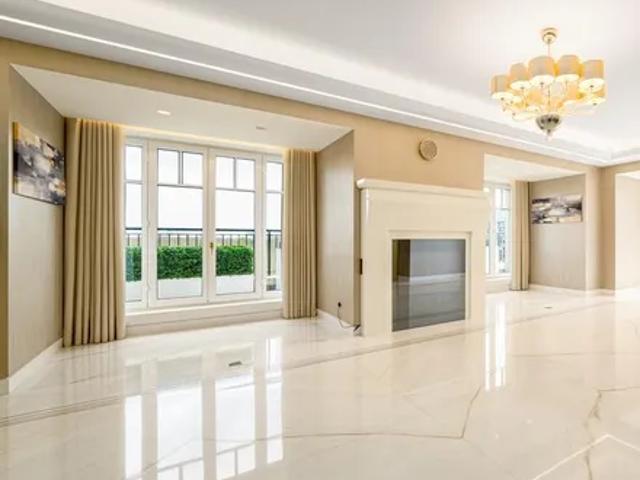 Apartment for rent in Kensington, Greater London