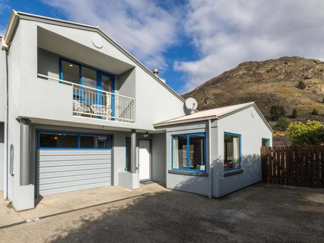 House for sale in Otakou