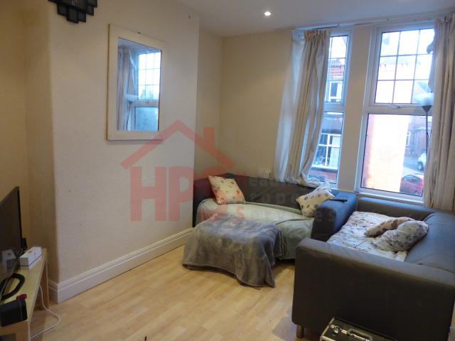 Apartment for rent in Beckett Park, Headingley