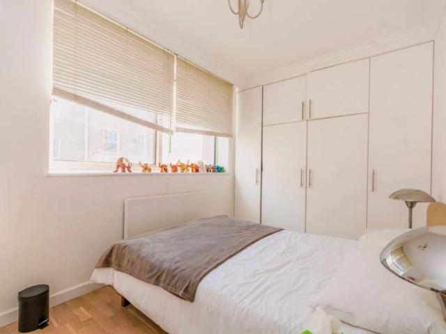 Apartment for rent in Falcon Lodge, Wales