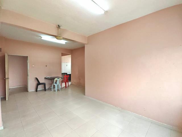 Flat for sale in Ulu Tiram, Johor