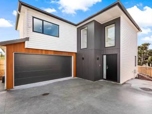 Apartment for sale in Whangaparaoa