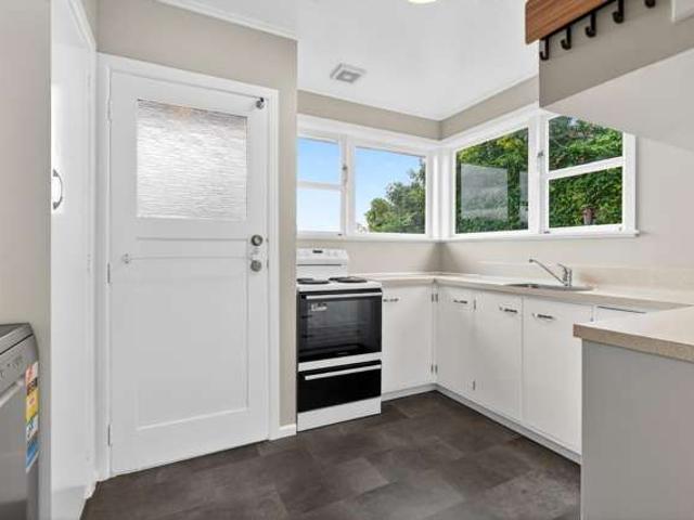 House for sale in Days Bay, Wellington