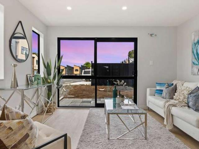 Townhouse for sale in Papakura
