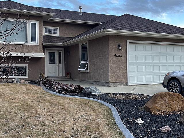 House for rent in Lacombe, Alberta