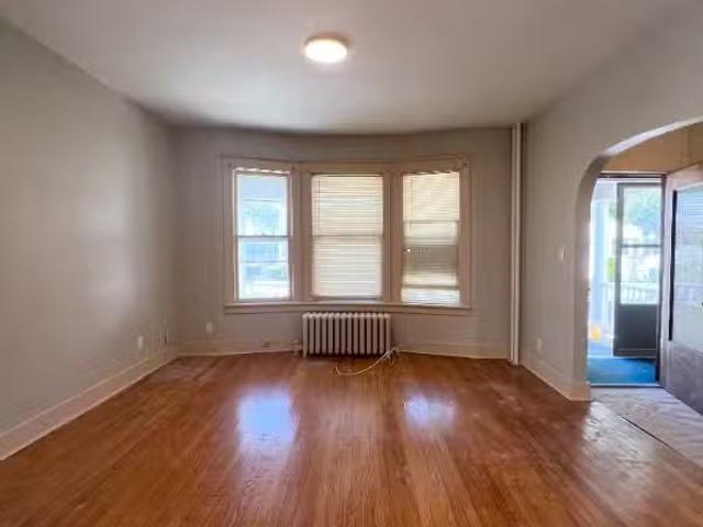 Condo for rent in Albany