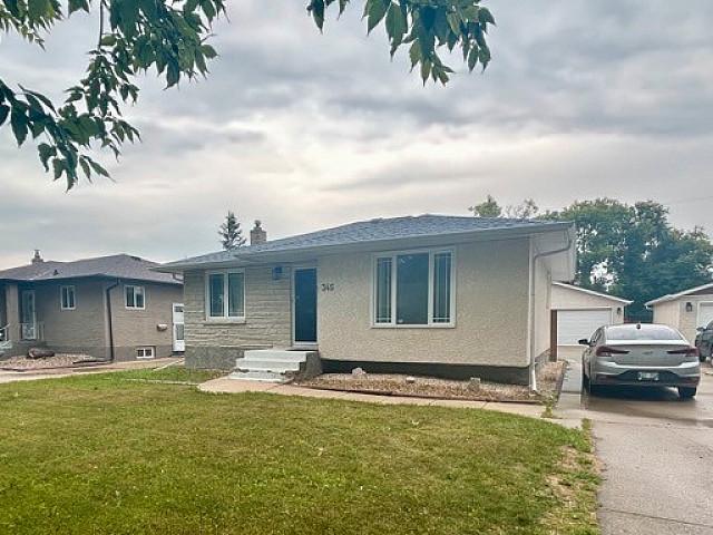 House for rent in East St. Paul, Manitoba