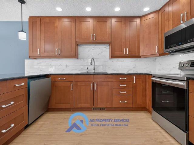 House for rent in Inglewood, St. Albert