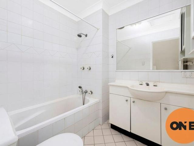 Townhouse for rent in Sydney, New South Wales