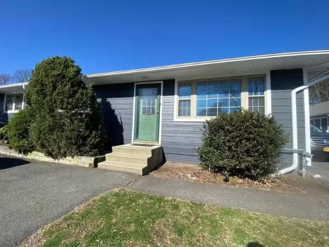 Condo for rent in Kingston