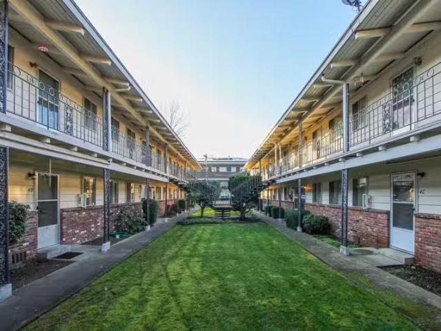 Condo for rent in Salem