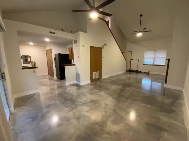 Condo for rent in Columbia