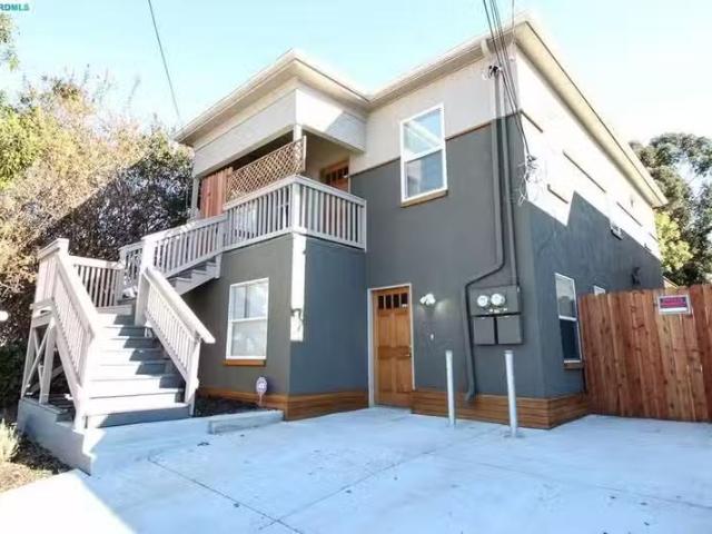 Condo for rent in Oakland