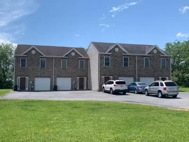 Condo for rent in Martinsburg