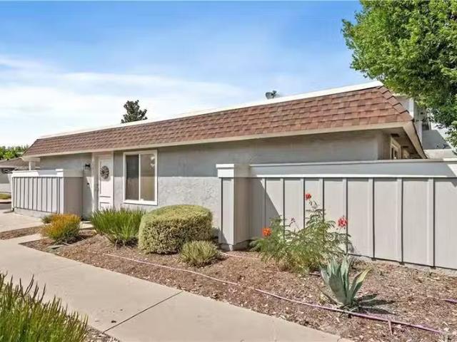 Condo for rent in Anaheim