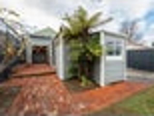House for sale in Heathcote, Canterbury