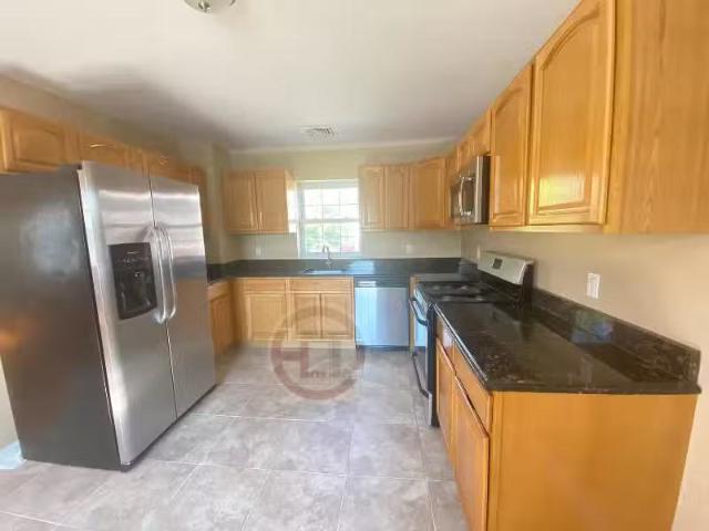 House for rent in Astoria