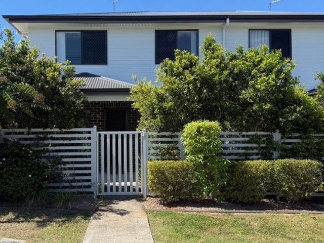 Townhouse for sale in Toombul, Queensland