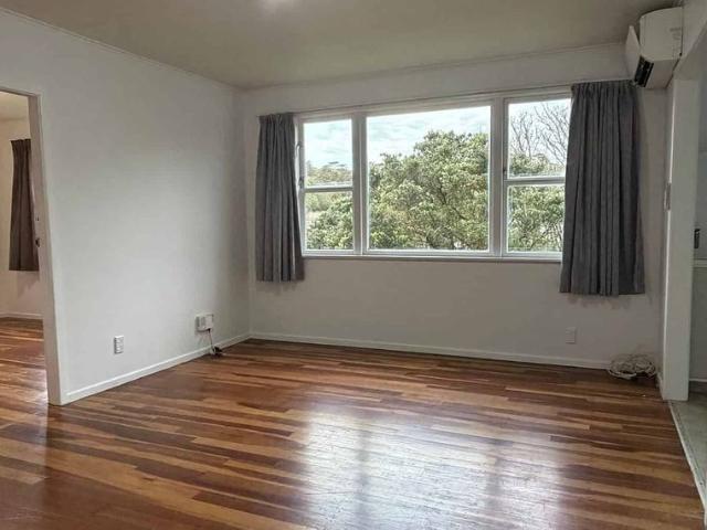 Townhouse for rent in Johnsonville East, Wellington