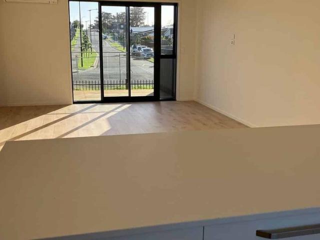 Townhouse for rent in Awhitu, Oroua County