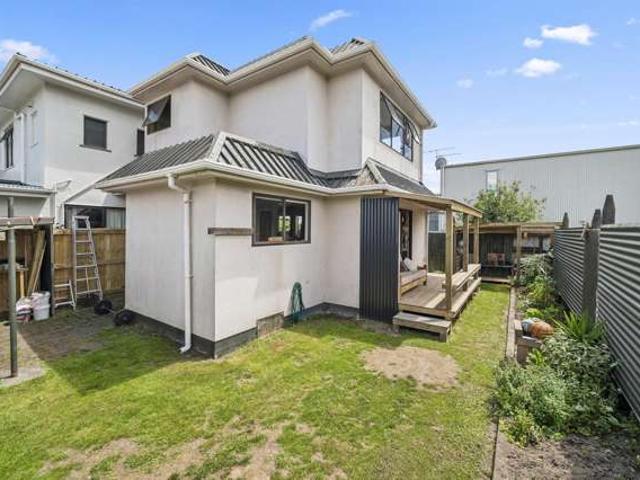 Townhouse for sale in Bay Of Plenty