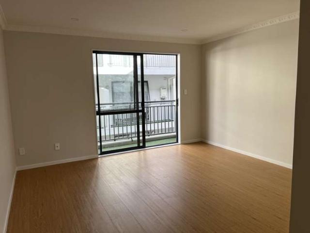 Townhouse for rent in Auckland, Oroua County