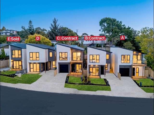 House for sale in Oratia