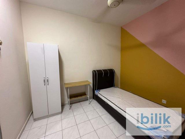 Room for rent in Petaling, Damansara Damai