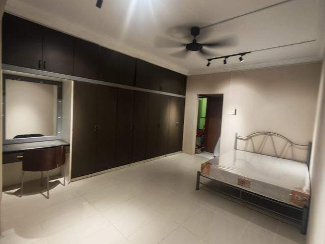 Room for rent in Country Heights Damansara, Kuala Lumpur