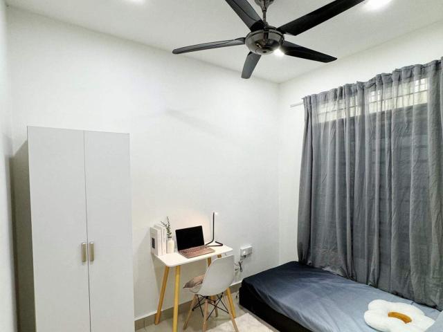 Room for rent in Petaling, Damansara Damai