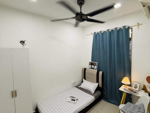 Room for rent in Petaling, Damansara Damai