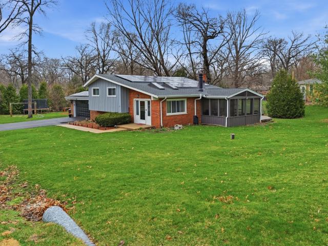 House for sale in West Chicago, Illinois