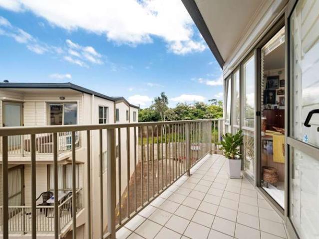 Apartment for sale in Wairau Valley