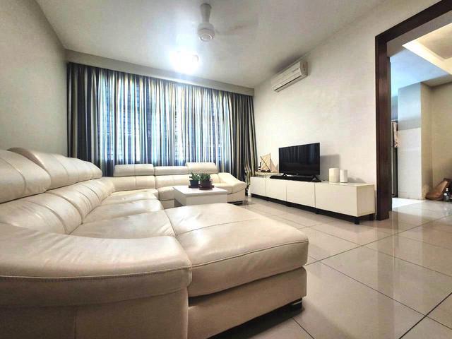 Townhouse for rent in Petaling, Subang Jaya