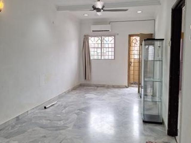 Townhouse for rent in Kampung Pandan, Kuala Lumpur