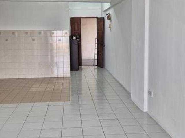Apartment for sale in Port Klang, Selangor