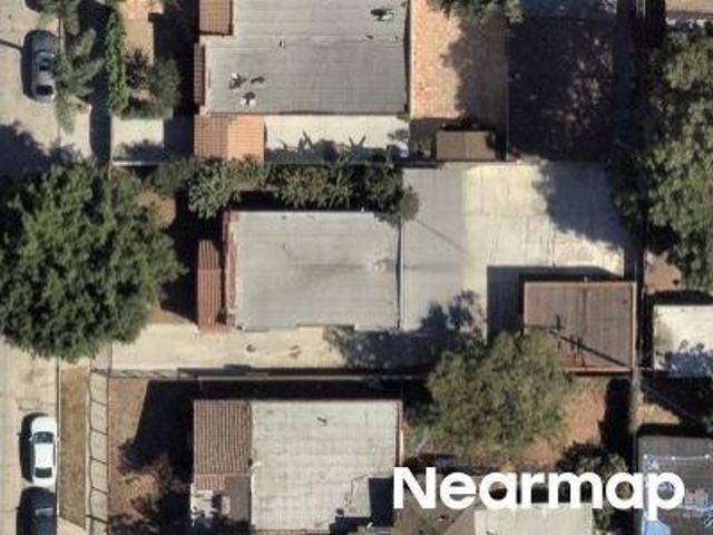 House for sale in Van Ness, Los Angeles