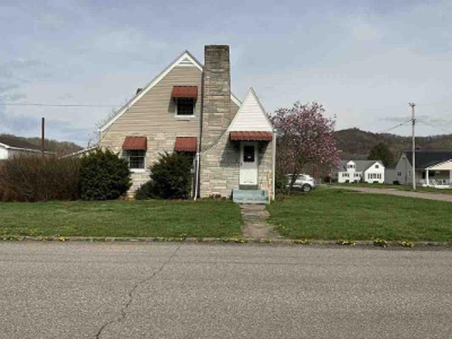 House for sale in Paden City, West Virginia