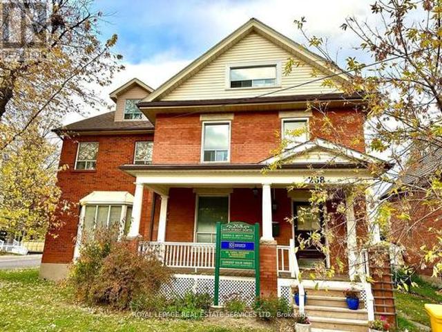 Commercial for rent in Brampton