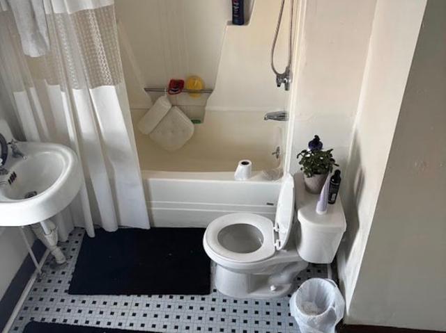 Room for rent in Hartford, Connecticut