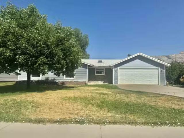 House for rent in Clifton