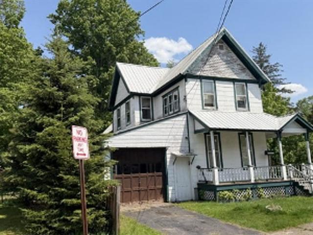 House for sale in Oneida, New York