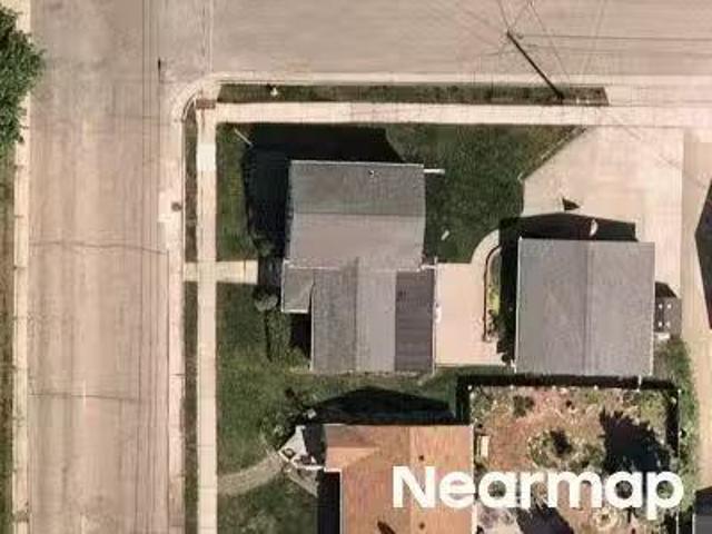 House for sale in Neenah