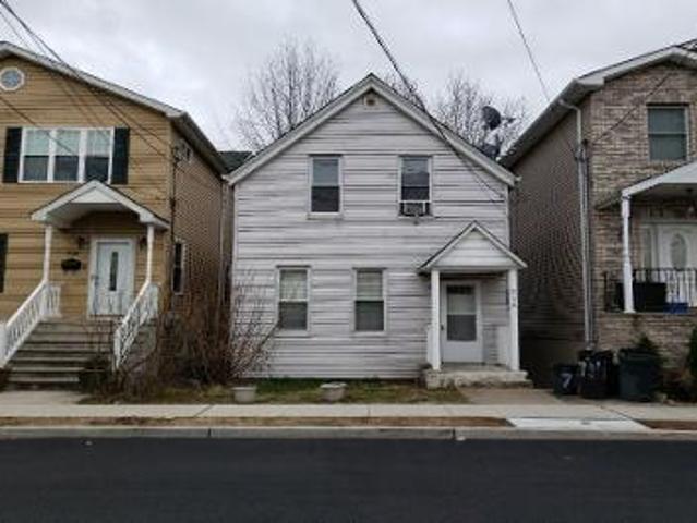 House for sale in Secaucus, New Jersey