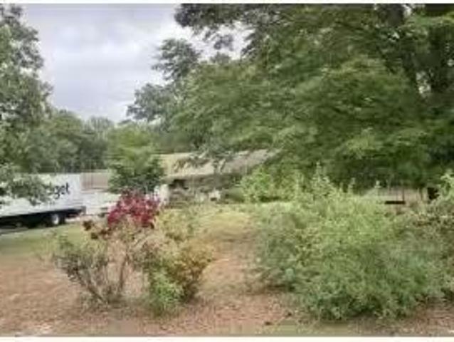 House for sale in Sanford
