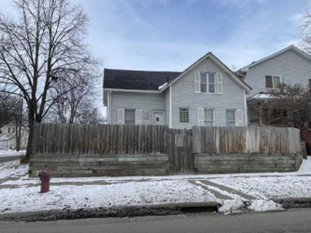 House for sale in Dayton's Bluff, Ramsey