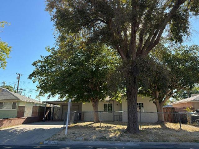 House for sale in Lancaster, Los Angeles County