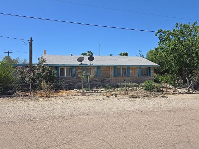 House for sale in Yucca, Arizona