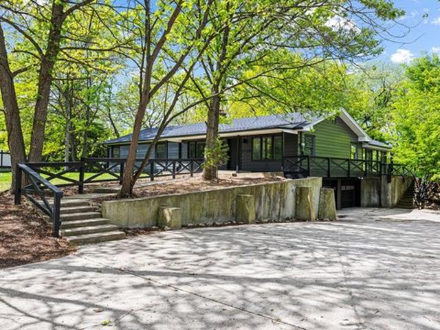 House for sale in Warrenville, Illinois